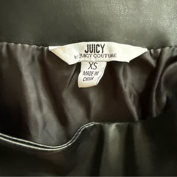 Juicy Couture Y2K Black Faux Leather Mini Skirt Size XS (26) - Picture 4 of 7